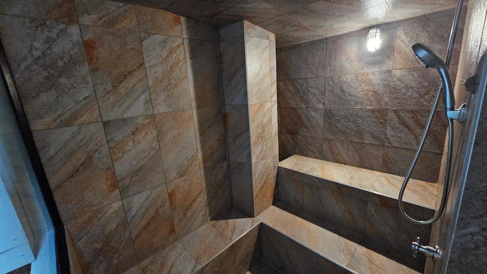 B 48 Living By B Rent Apartment Medellin Bagian luar foto