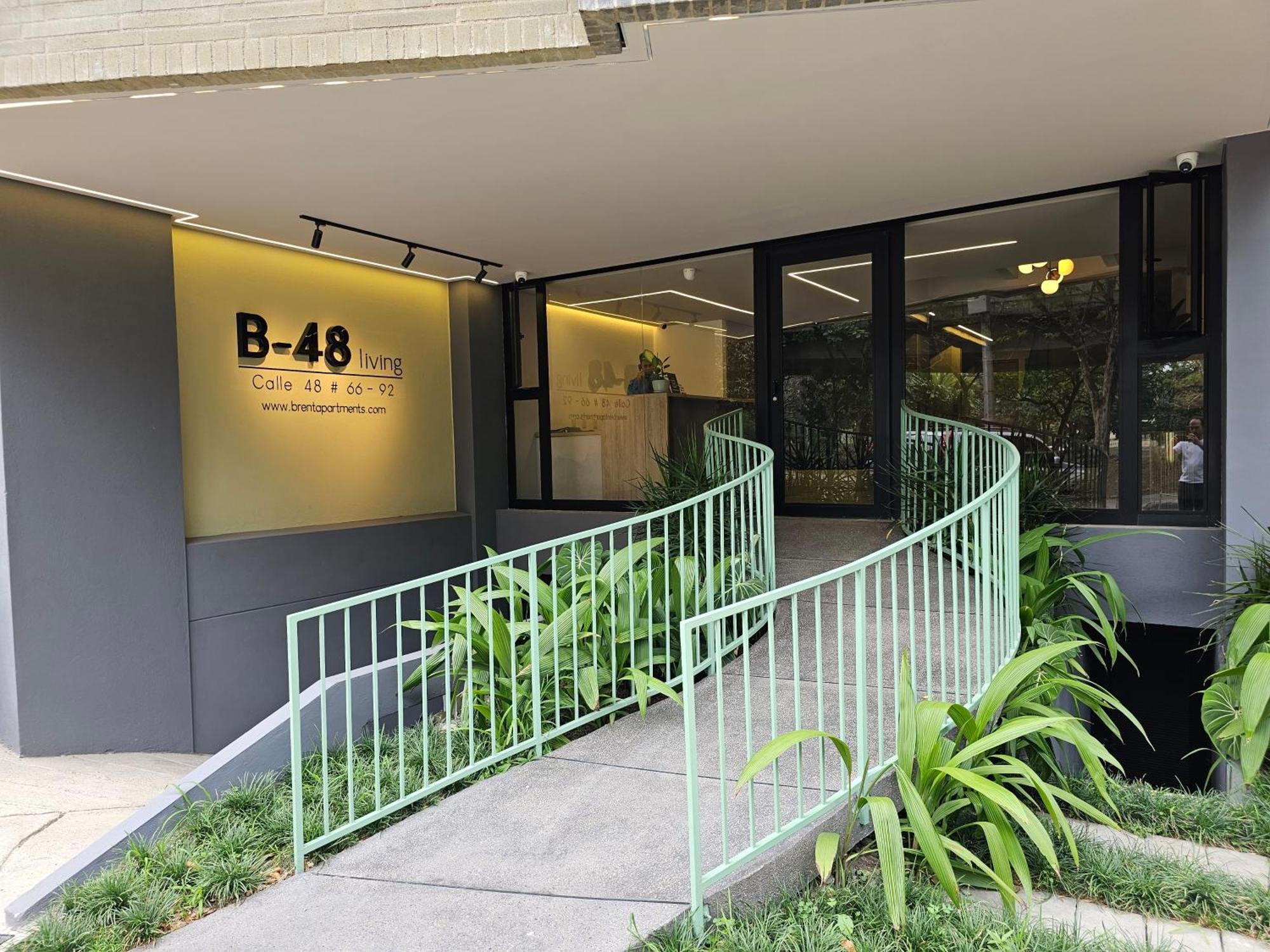 B 48 Living By B Rent Apartment Medellin Bagian luar foto