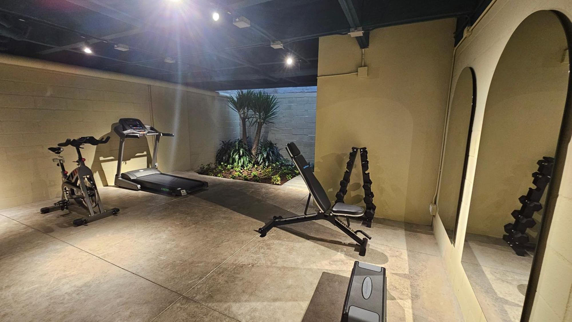 B 48 Living By B Rent Apartment Medellin Bagian luar foto