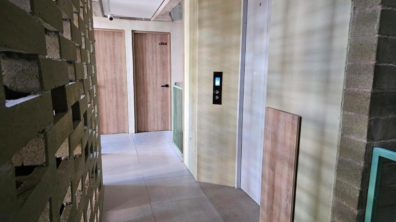 B 48 Living By B Rent Apartment Medellin Bagian luar foto