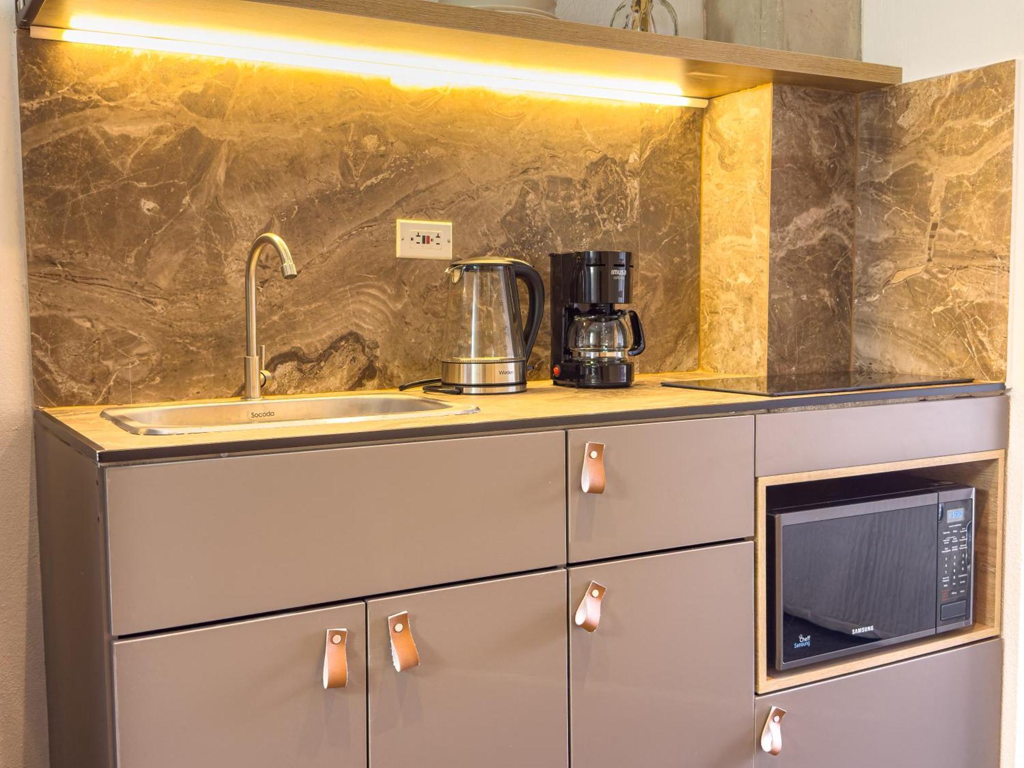 B 48 Living By B Rent Apartment Medellin Bagian luar foto